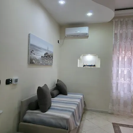 Domus Mirabilis アパート *